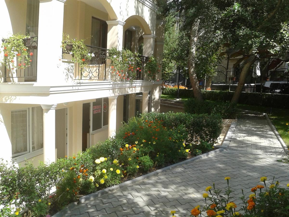 ساني بيتش Hotel Seasons 3 المظهر الخارجي الصورة